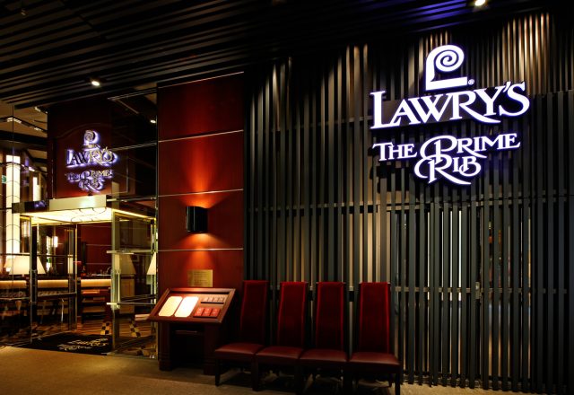 Lawry’s The Prime Rib,Osaka(ロウリーズザプライムリブオオサカ) 写真1