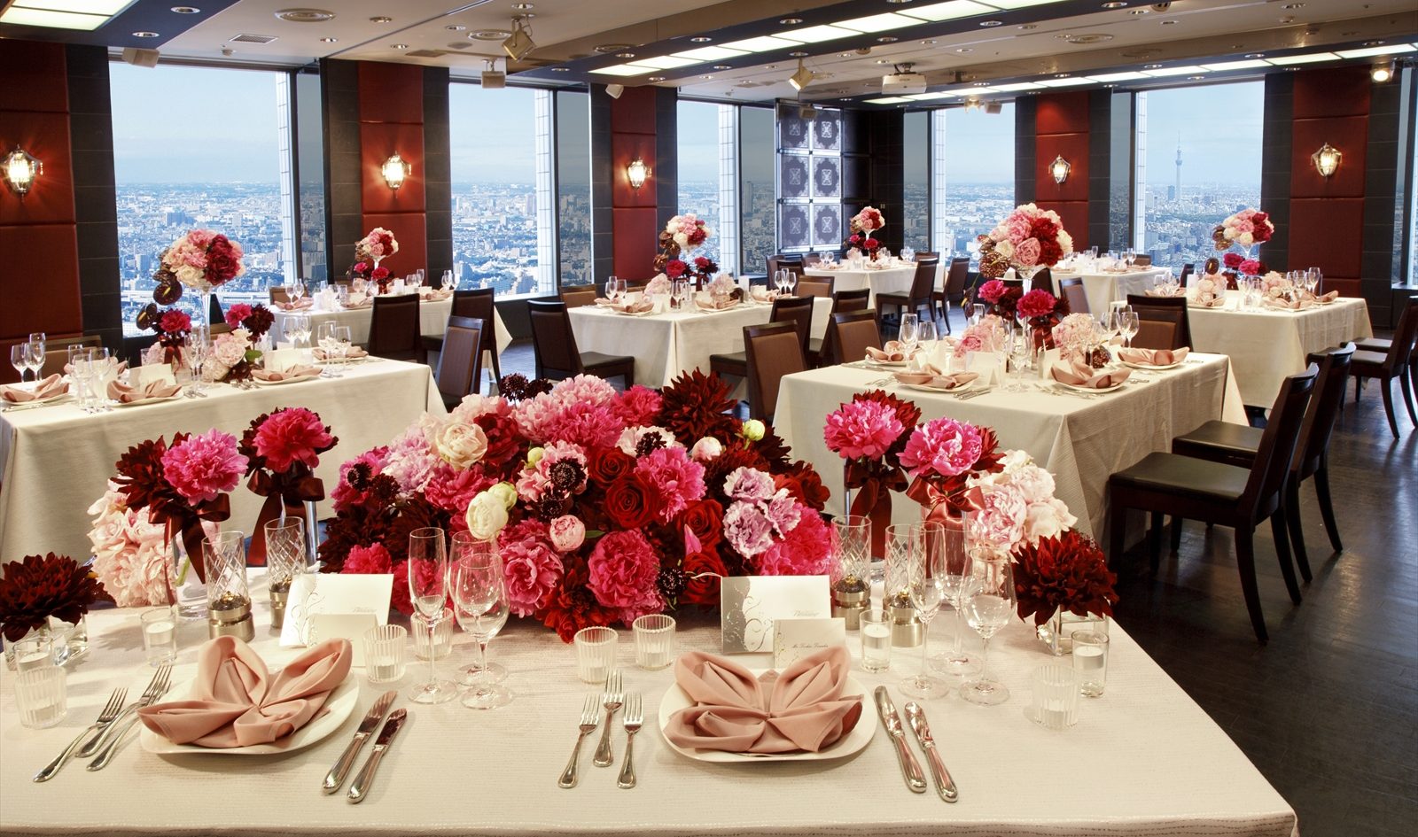 サンシャイン クルーズ・クルーズ の結婚式をお得に叶える｜楽婚