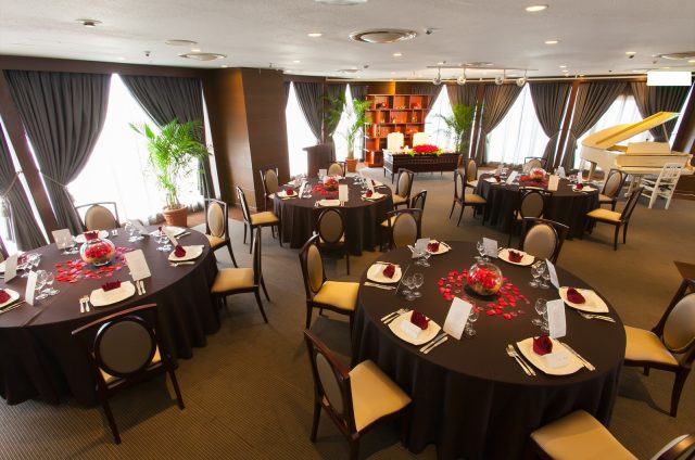 ホテル横浜キャメロットジャパン 格安結婚式なら楽婚