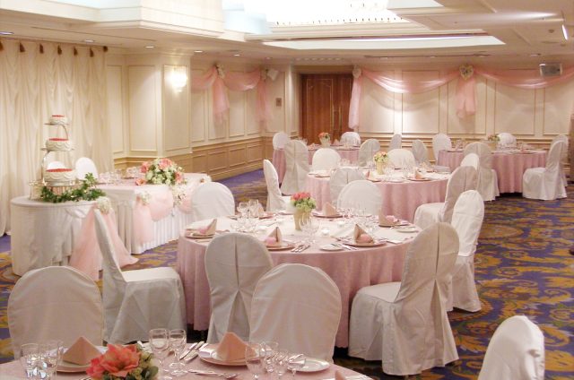 ホテル横浜キャメロットジャパン 格安結婚式なら楽婚