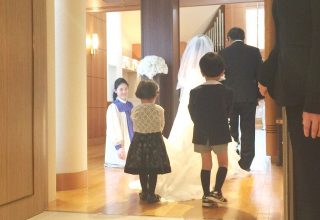 Toshitsugu & Hiroko