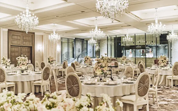 ザ ストリングス 表参道