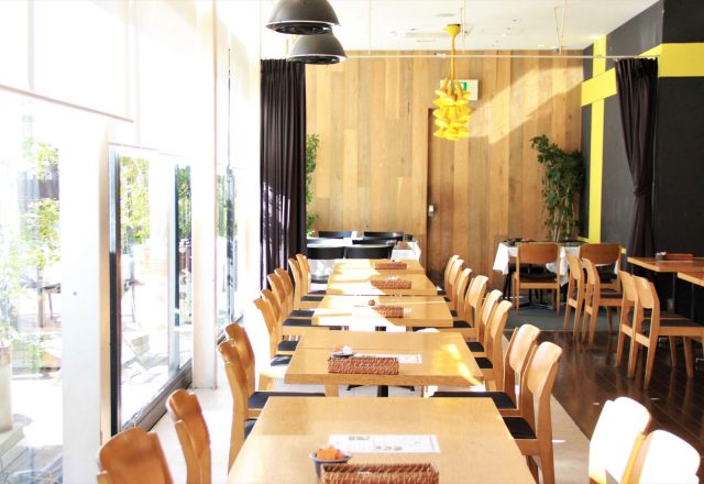 Restaurant & CAFÉ MOULiN（レストラン＆カフェ ムーラン）